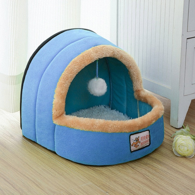 Plushy Pet Bed with Snowball